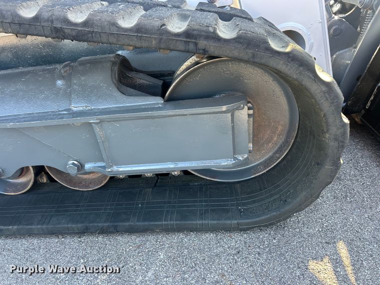image for item FC2879 2019 Bobcat T740 tracked skid steer loader