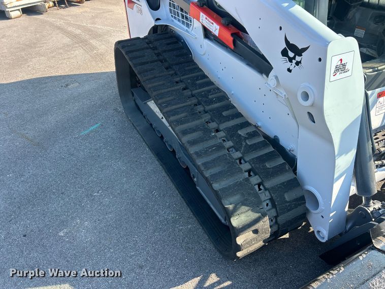 image for item FC2879 2019 Bobcat T740 tracked skid steer loader