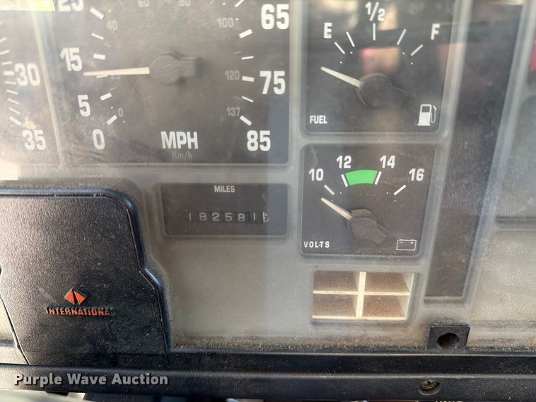image for item FC3246 1995 International 4700 bucket truck