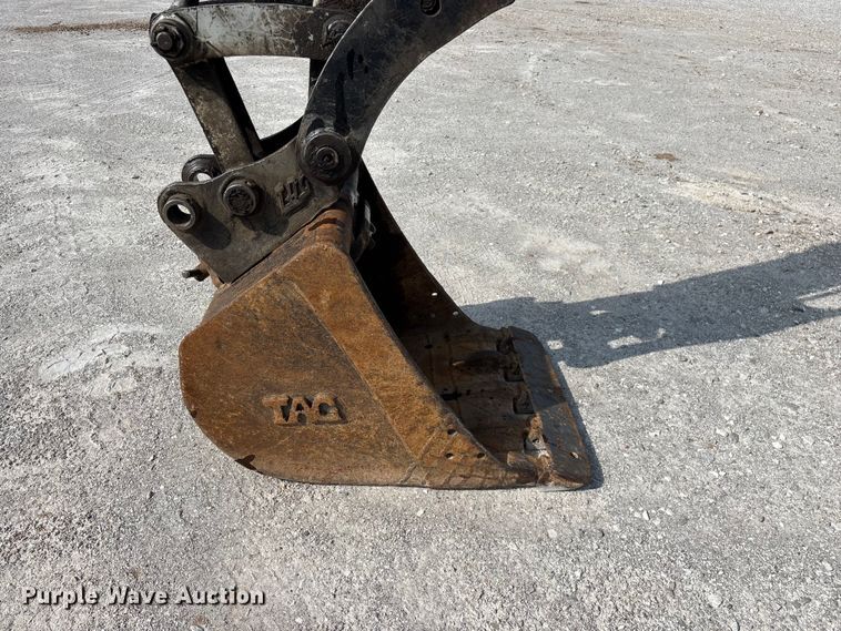 image for item FG0527 2012 Takeuchi TB138FR mini excavator