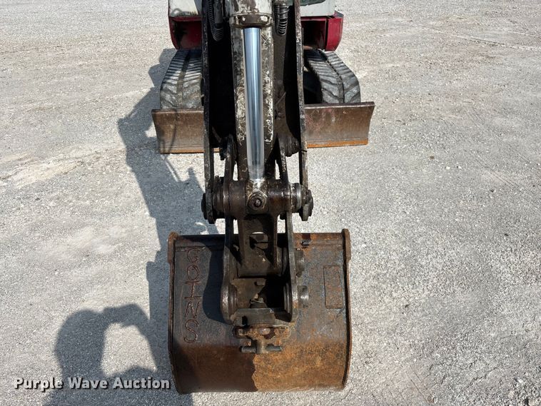 image for item FG0527 2012 Takeuchi TB138FR mini excavator