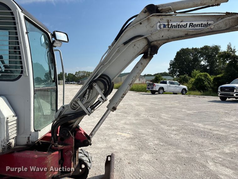 image for item FG0527 2012 Takeuchi TB138FR mini excavator