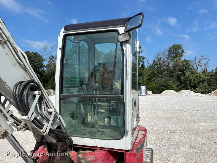 image for item FG0527 2012 Takeuchi TB138FR mini excavator