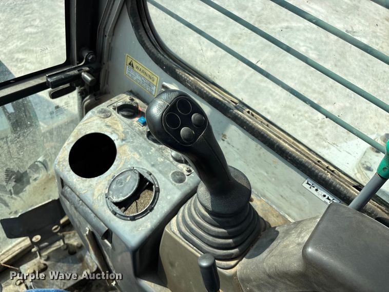 image for item FG0527 2012 Takeuchi TB138FR mini excavator