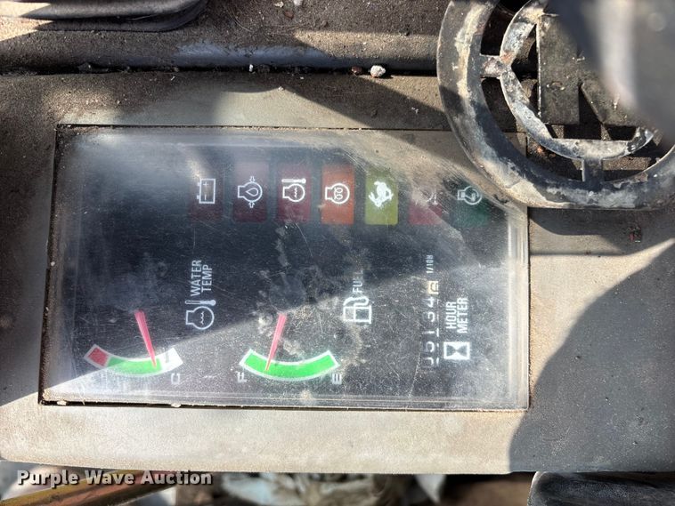image for item FG0527 2012 Takeuchi TB138FR mini excavator