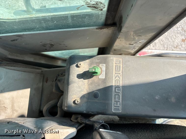 image for item FG0527 2012 Takeuchi TB138FR mini excavator