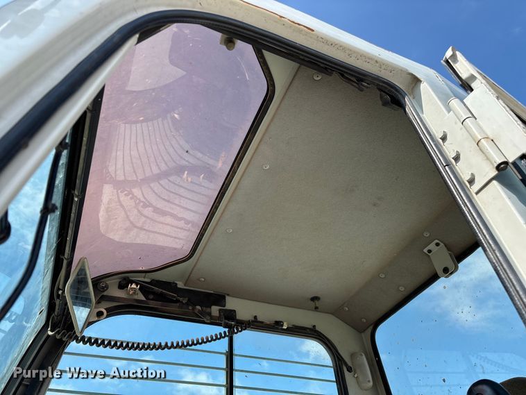 image for item FG0527 2012 Takeuchi TB138FR mini excavator
