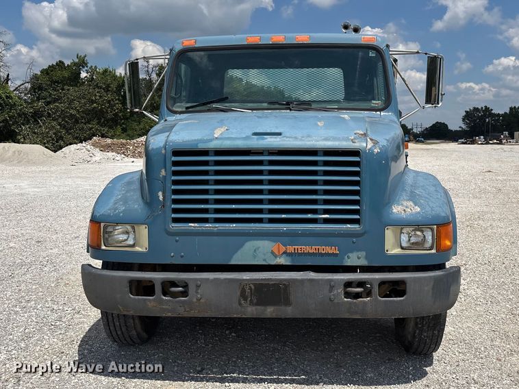 image for item FG0529 1990 International 4600 dump truck