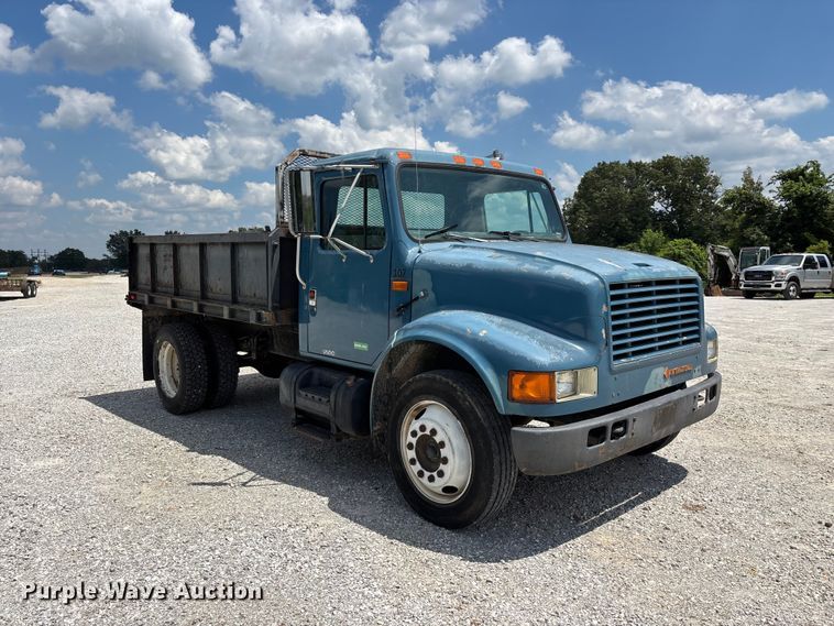 image for item FG0529 1990 International 4600 dump truck