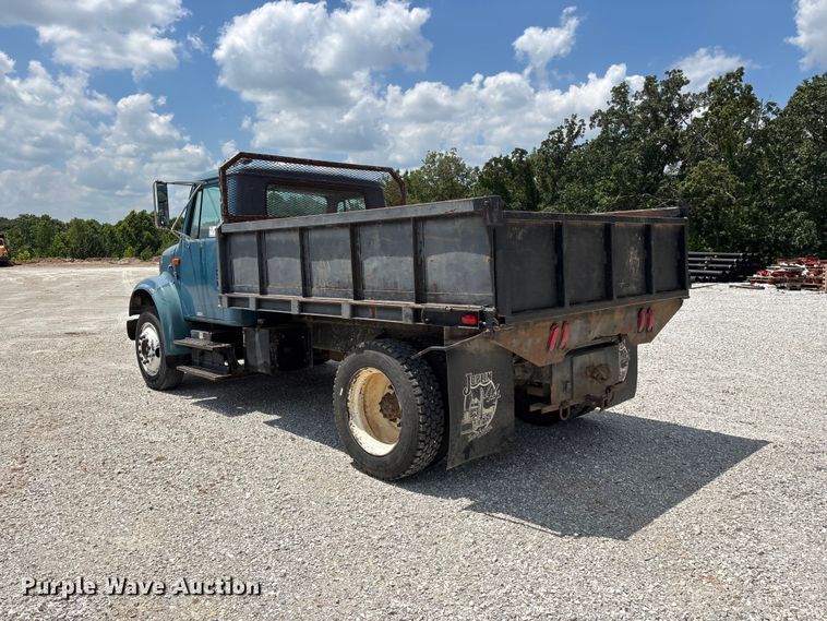 image for item FG0529 1990 International 4600 dump truck