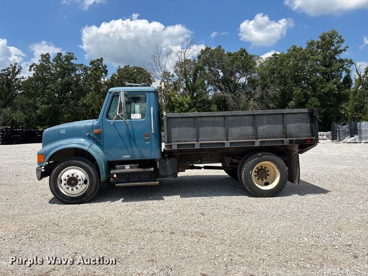 image for item FG0529 1990 International 4600 dump truck