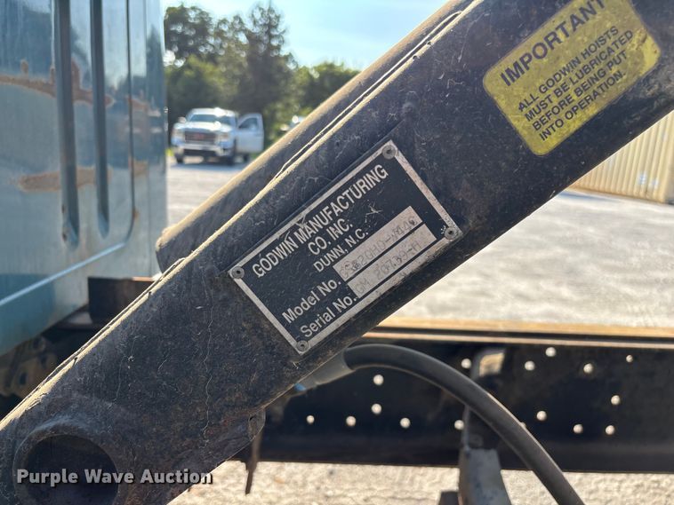 image for item FG0529 1990 International 4600 dump truck