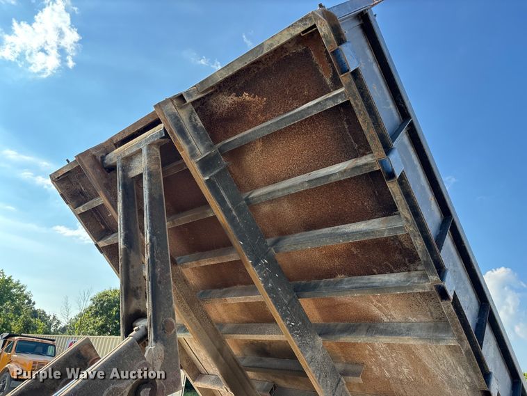 image for item FG0529 1990 International 4600 dump truck