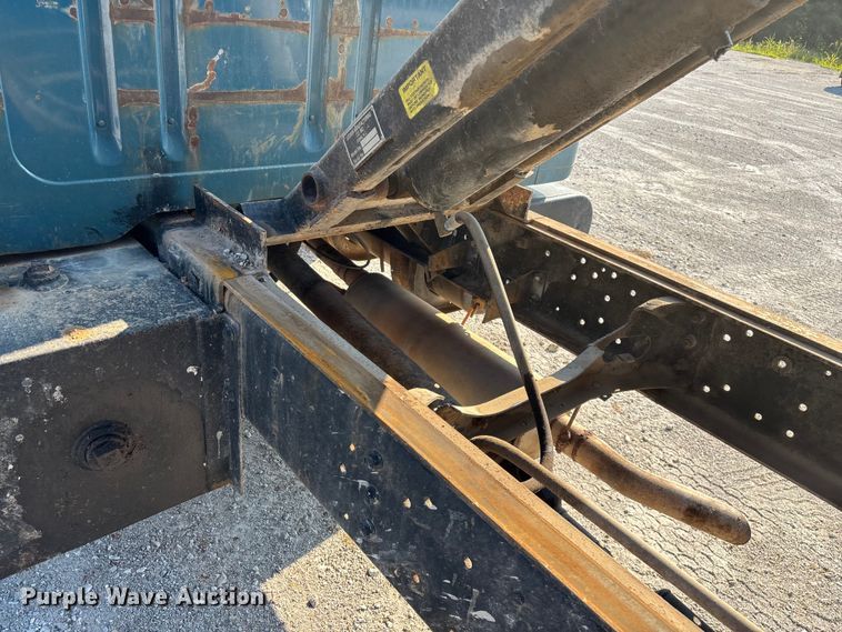 image for item FG0529 1990 International 4600 dump truck