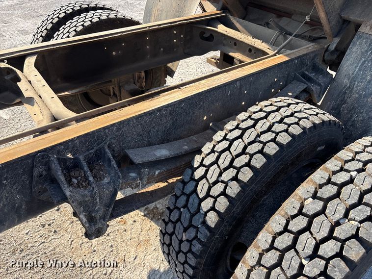 image for item FG0529 1990 International 4600 dump truck