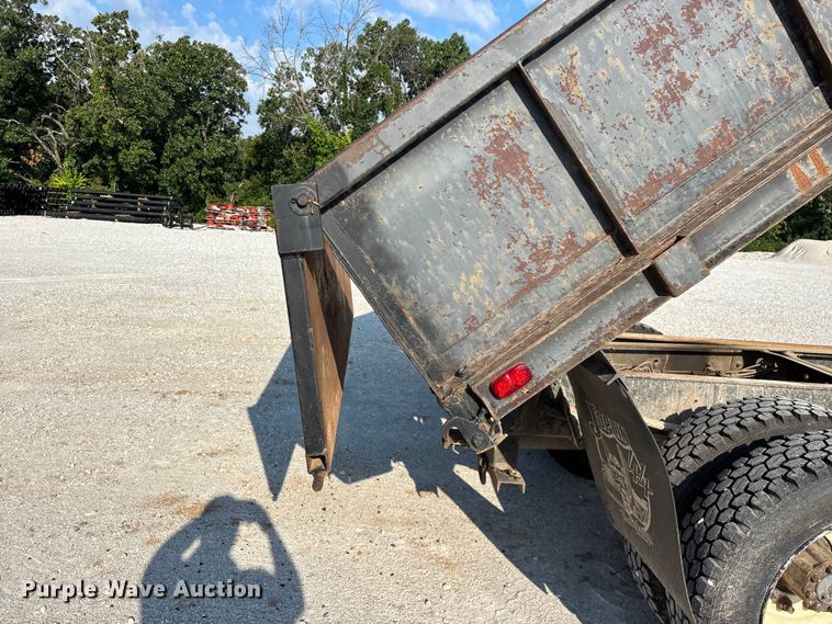 image for item FG0529 1990 International 4600 dump truck