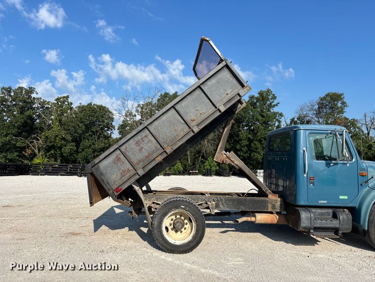 image for item FG0529 1990 International 4600 dump truck