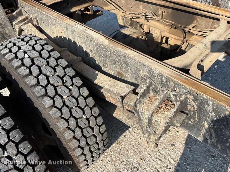 image for item FG0529 1990 International 4600 dump truck