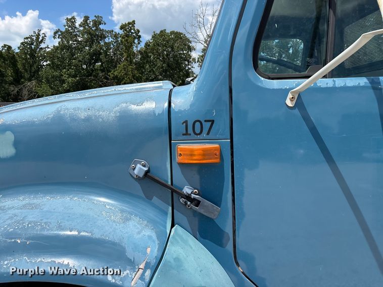 image for item FG0529 1990 International 4600 dump truck