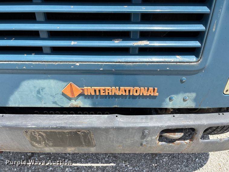 image for item FG0529 1990 International 4600 dump truck