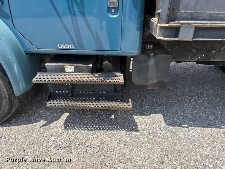image for item FG0529 1990 International 4600 dump truck