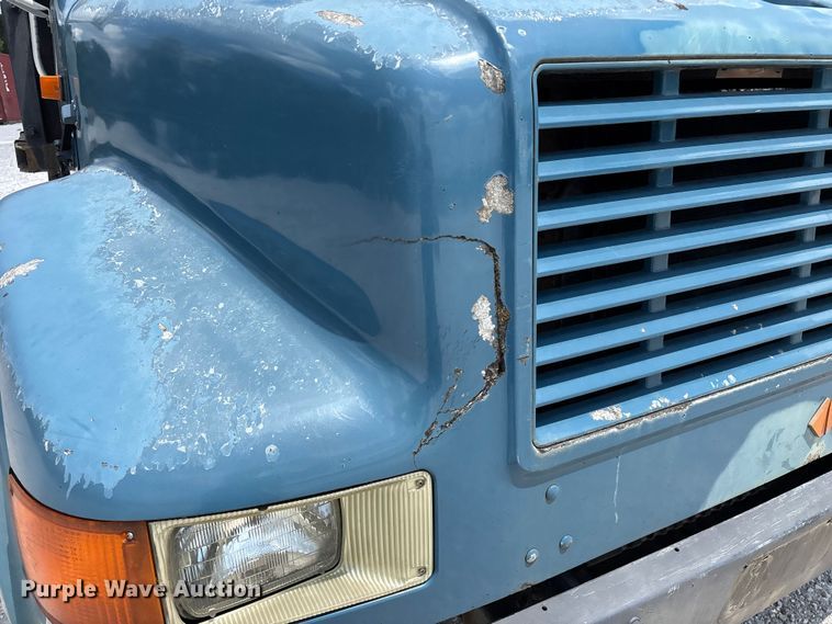 image for item FG0529 1990 International 4600 dump truck