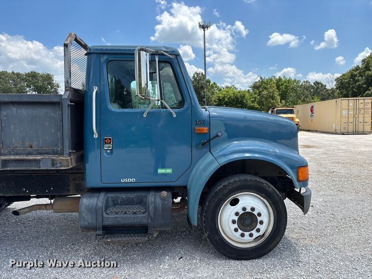 image for item FG0529 1990 International 4600 dump truck