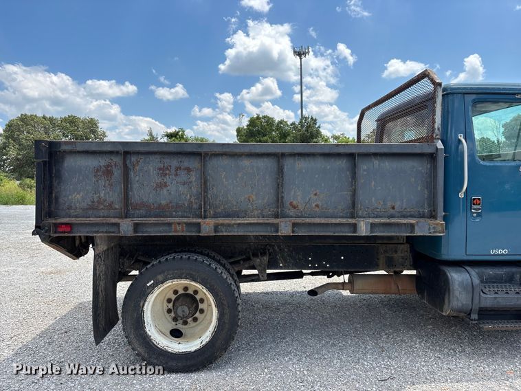 image for item FG0529 1990 International 4600 dump truck