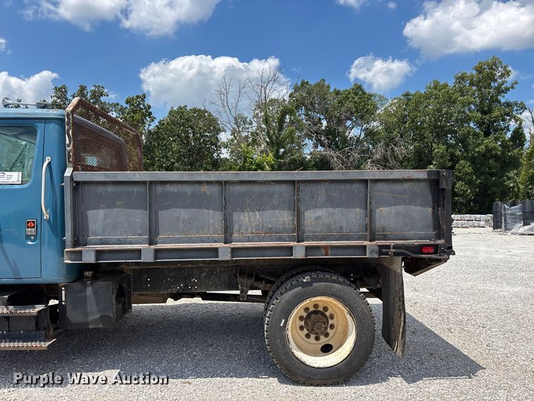 image for item FG0529 1990 International 4600 dump truck