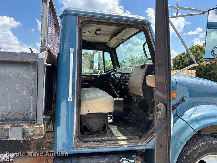 image for item FG0529 1990 International 4600 dump truck