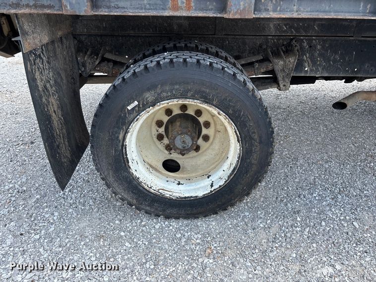 image for item FG0529 1990 International 4600 dump truck