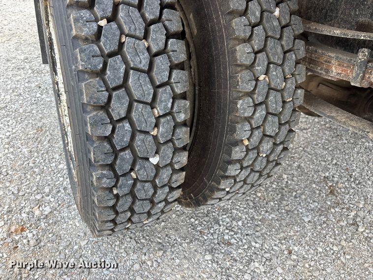 image for item FG0529 1990 International 4600 dump truck