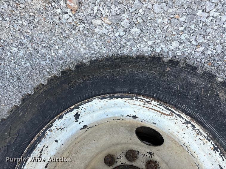 image for item FG0529 1990 International 4600 dump truck