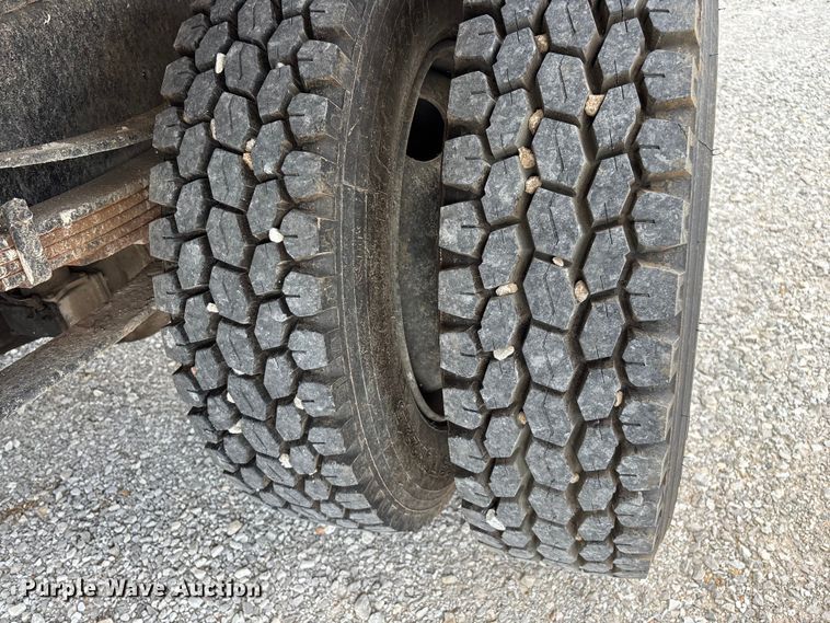 image for item FG0529 1990 International 4600 dump truck