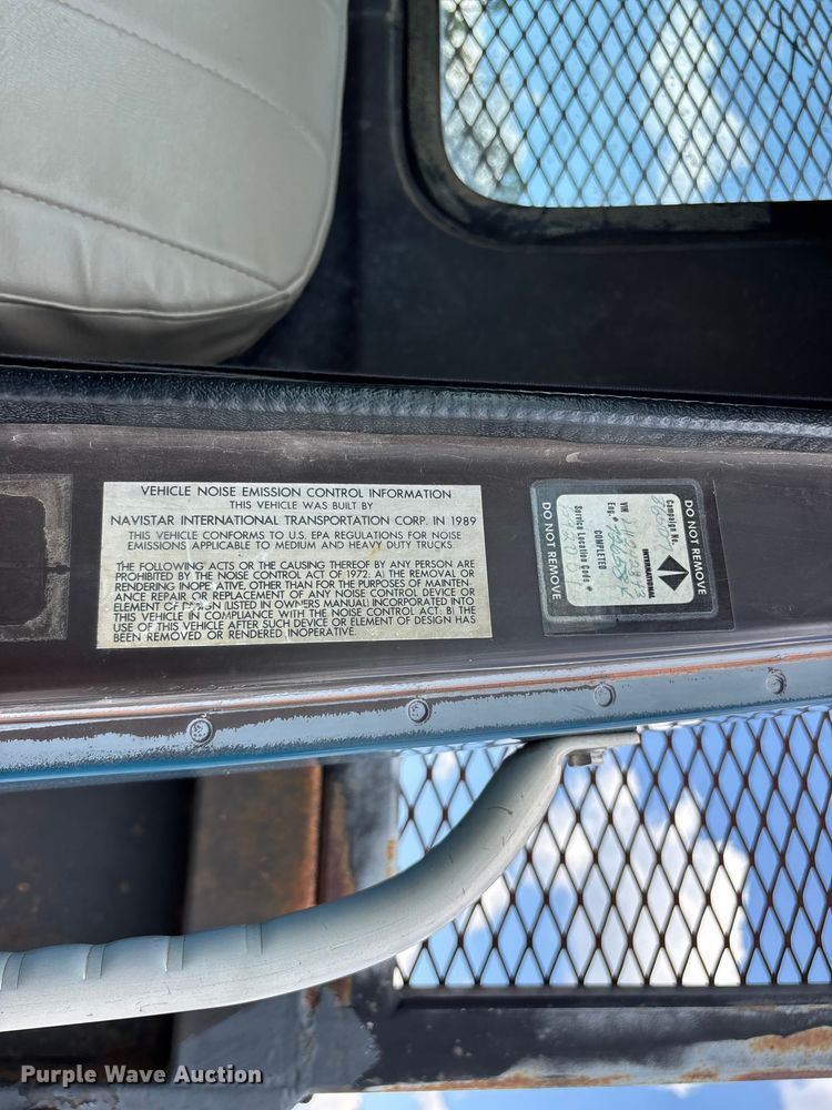 image for item FG0529 1990 International 4600 dump truck