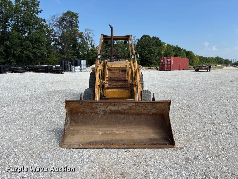 image for item FG0532 Case 480F Construction King landscape tractor