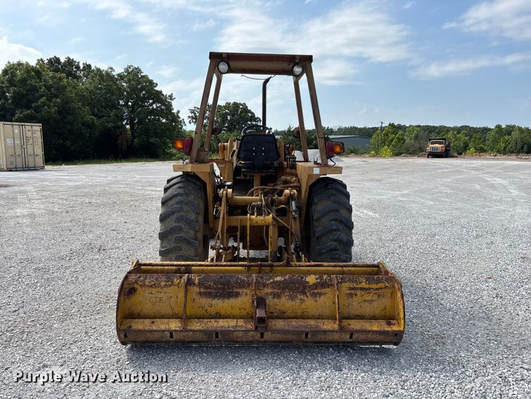 image for item FG0532 Case 480F Construction King landscape tractor