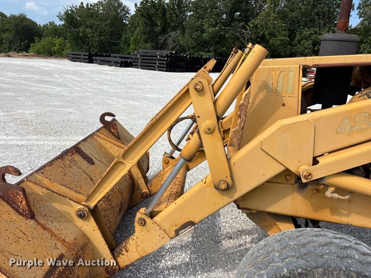 image for item FG0532 Case 480F Construction King landscape tractor