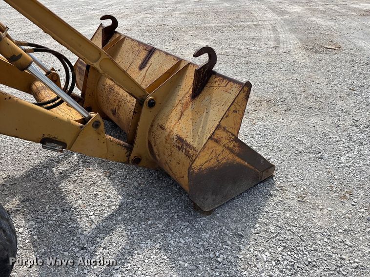 image for item FG0532 Case 480F Construction King landscape tractor