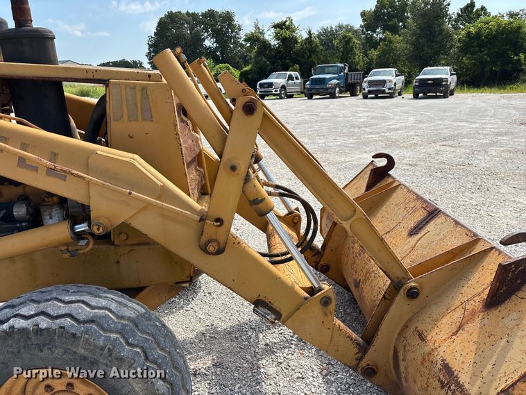 image for item FG0532 Case 480F Construction King landscape tractor