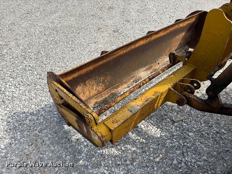 image for item FG0532 Case 480F Construction King landscape tractor