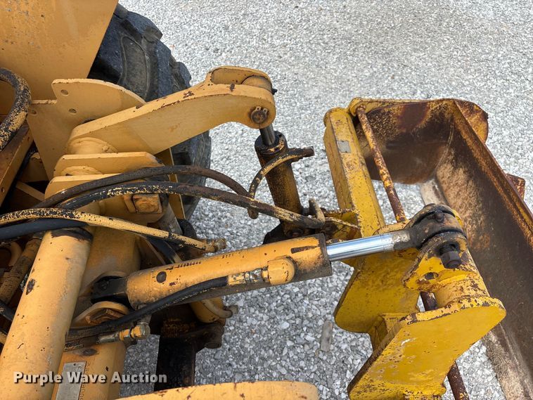 image for item FG0532 Case 480F Construction King landscape tractor