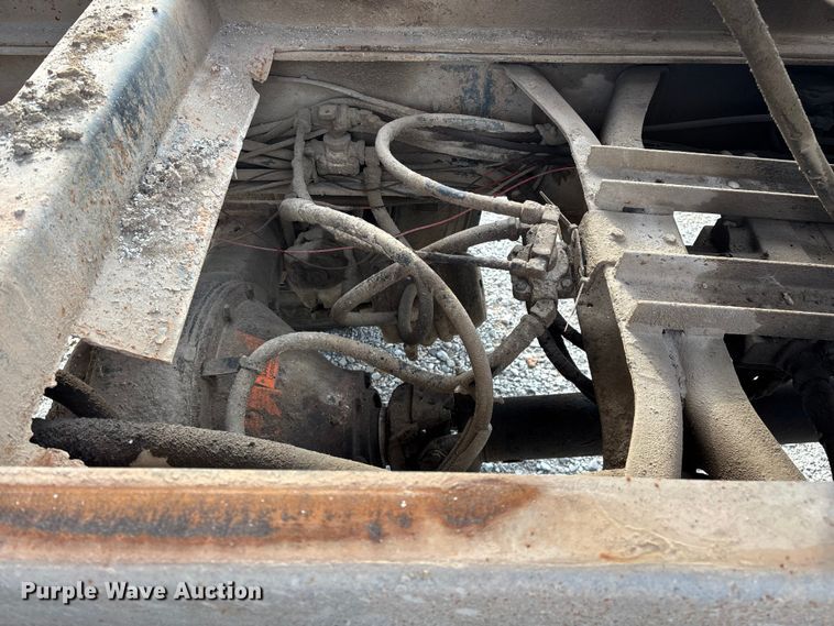 image for item FG0533 1992 International 4900 dump truck