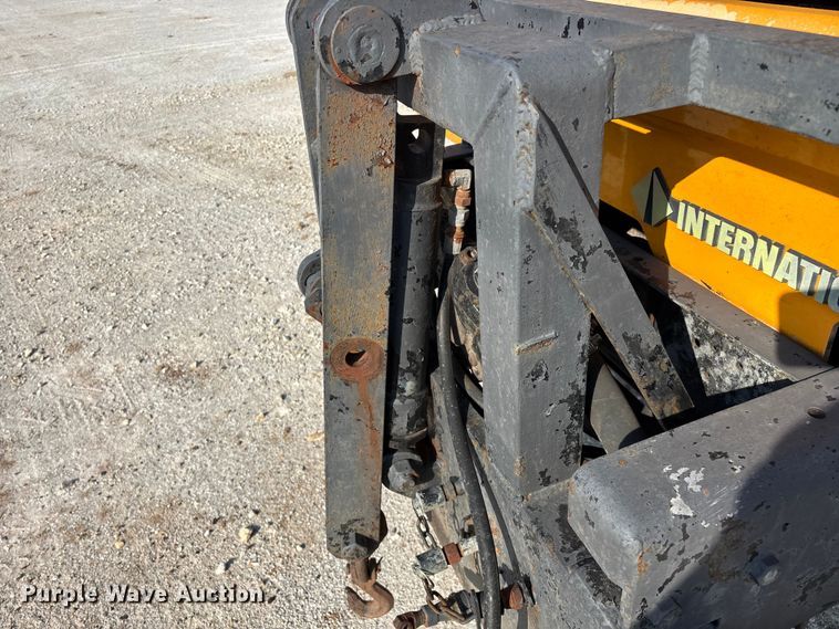 image for item FG0533 1992 International 4900 dump truck