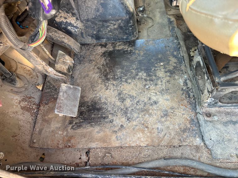 image for item FG0533 1992 International 4900 dump truck