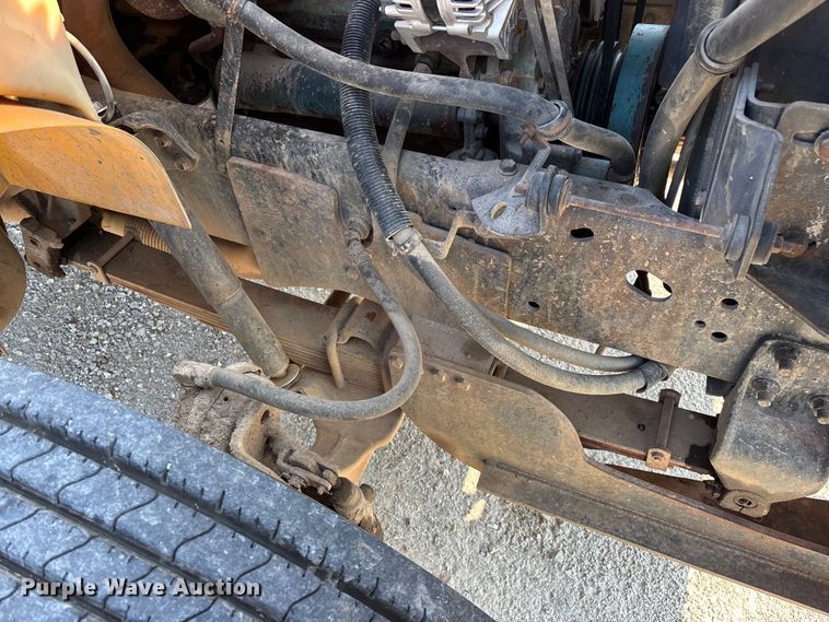 image for item FG0533 1992 International 4900 dump truck