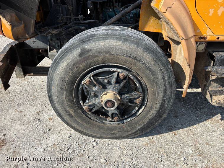 image for item FG0533 1992 International 4900 dump truck