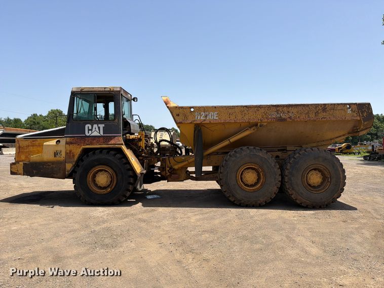 image for item FI0261 2000 Caterpillar D250E Series II articulated haul truck
