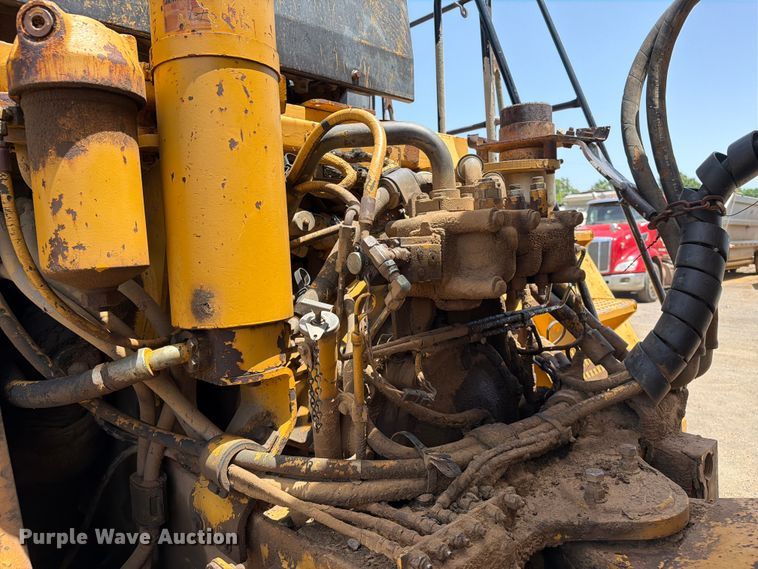 image for item FI0261 2000 Caterpillar D250E Series II articulated haul truck