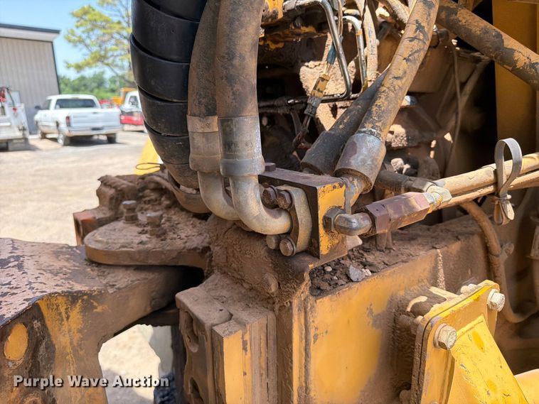 image for item FI0261 2000 Caterpillar D250E Series II articulated haul truck